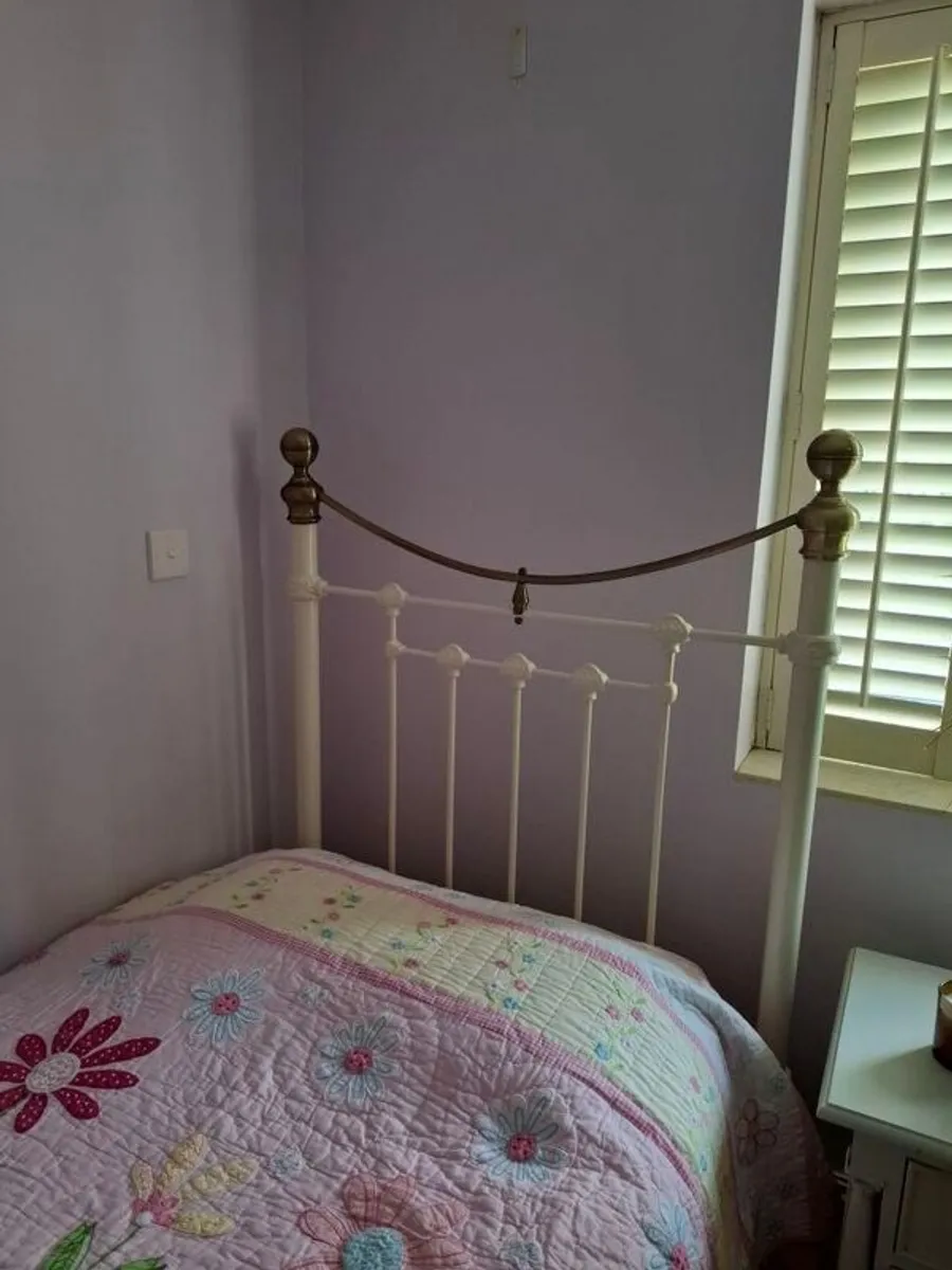Julian Bowen Ivory Single Metal Bed Frame - Image 3