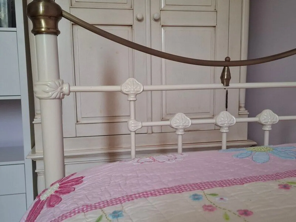 Julian Bowen Ivory Single Metal Bed Frame - Image 2