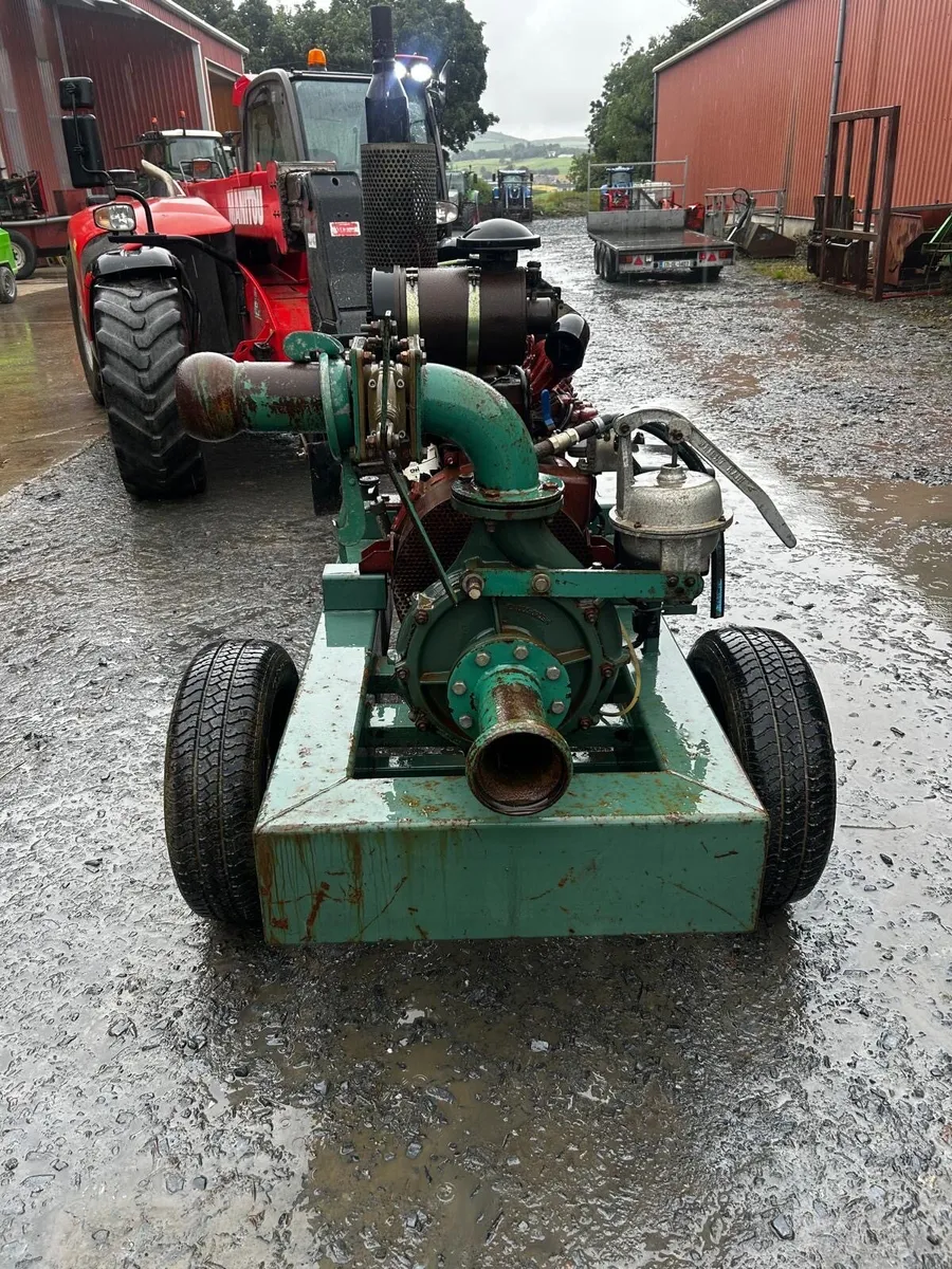 Irrigator and pump - Image 3