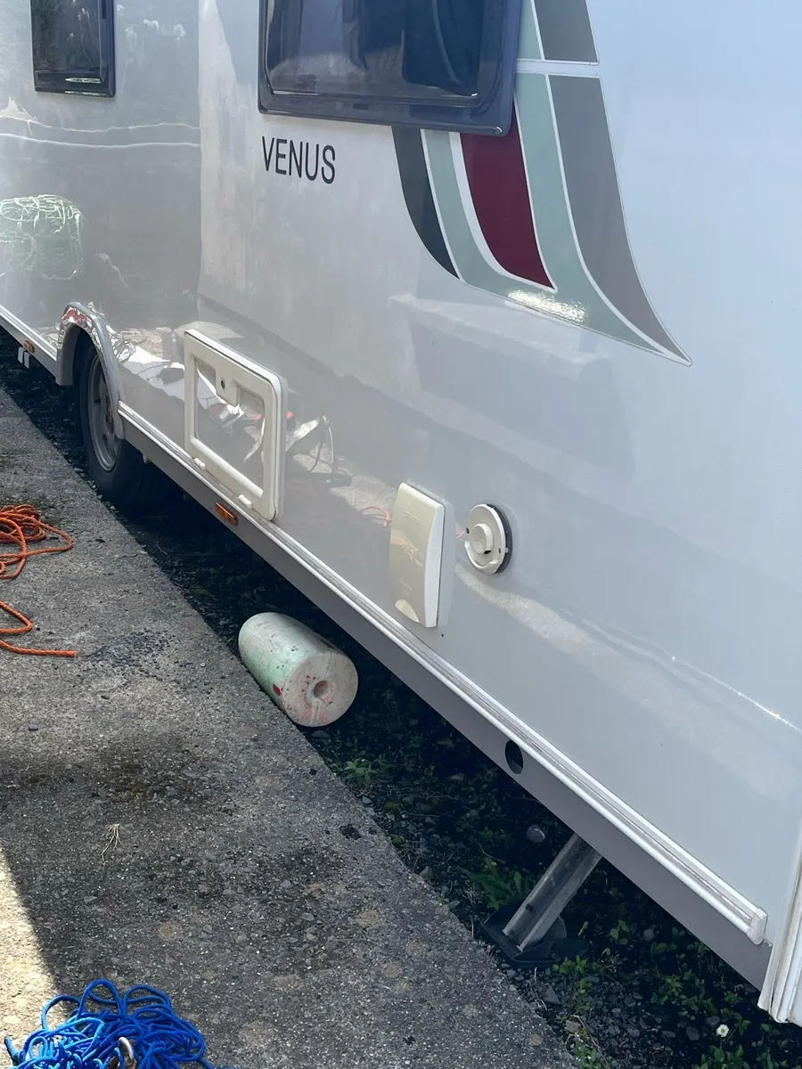 6 berth caravan - Image 4