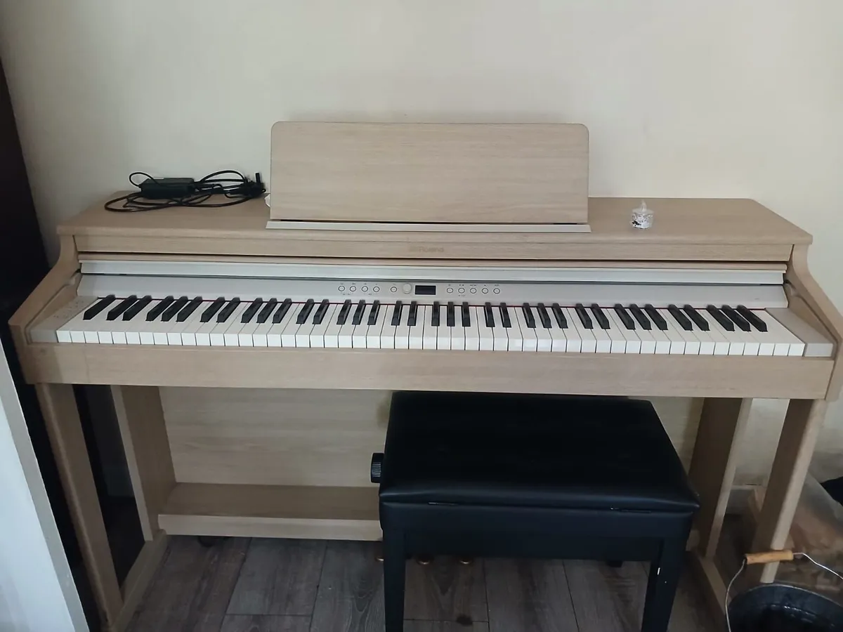 Digital piano - Image 1