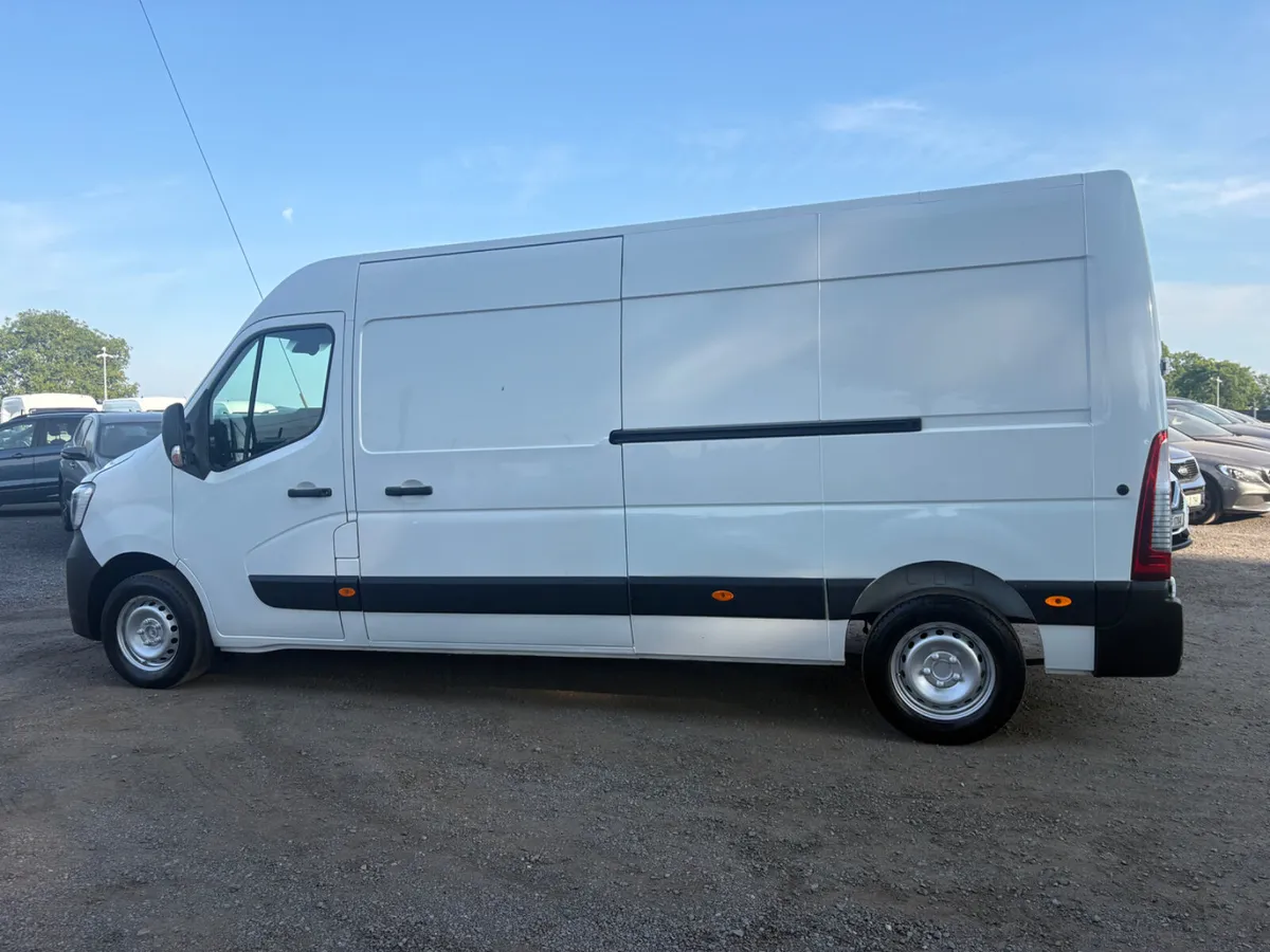 Renault Master - Image 3