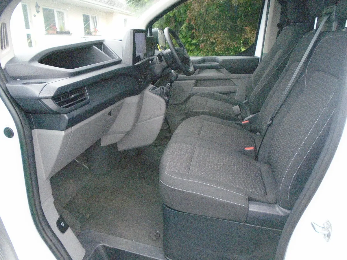 2024 Ford Transit Custom SWB FR - Image 4
