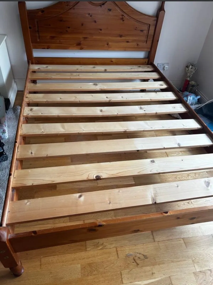 Very Solid 4Ft 6” Double Wooden Bed - Can Deliver - Image 3