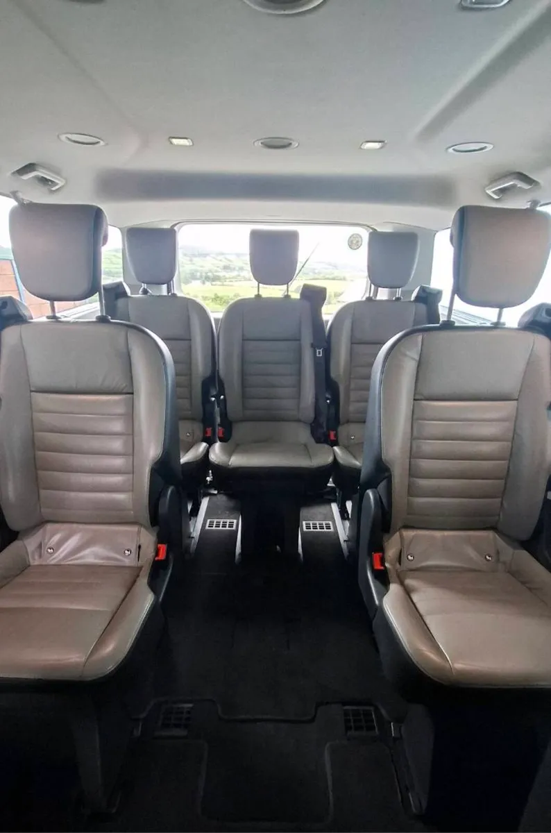 191 Ford Tourneo Custom (8 Seater) - Image 3