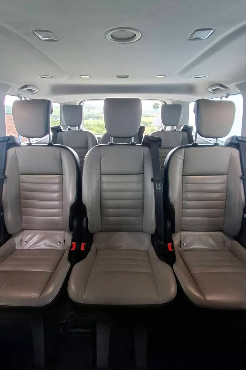 191 Ford Tourneo Custom (8 Seater) - Image 4
