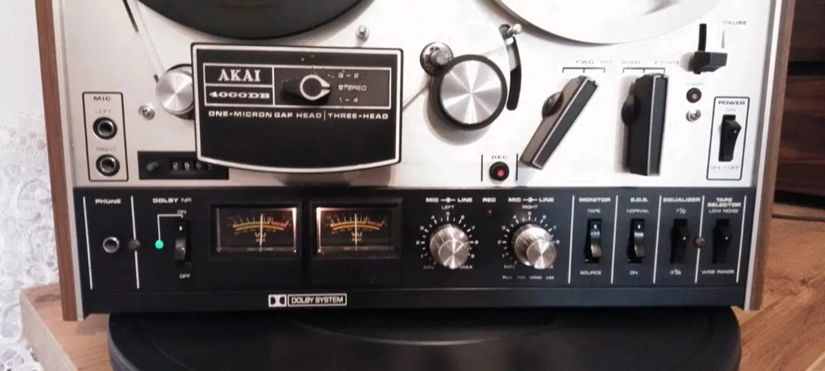 DEPOSIT TAKEN!!! Akai 4000DB Reel to Reel T - Image 2
