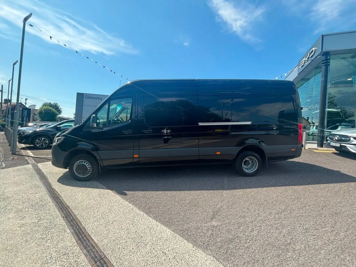Mercedes-Benz Sprinter 519LWB HIGH ROOF SELECT AUT - Image 2