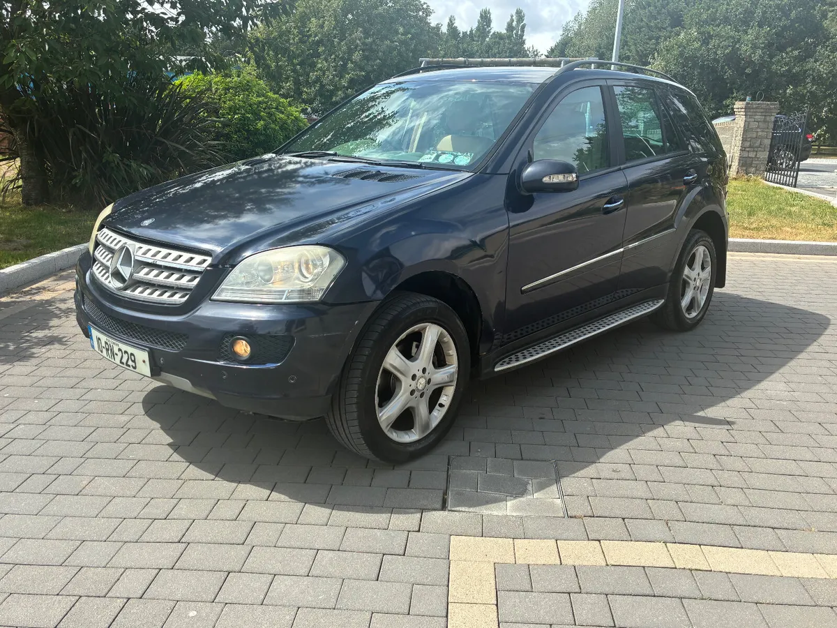 2010 Mercedes-Benz ML Crewcab *tax+doe* - Image 2