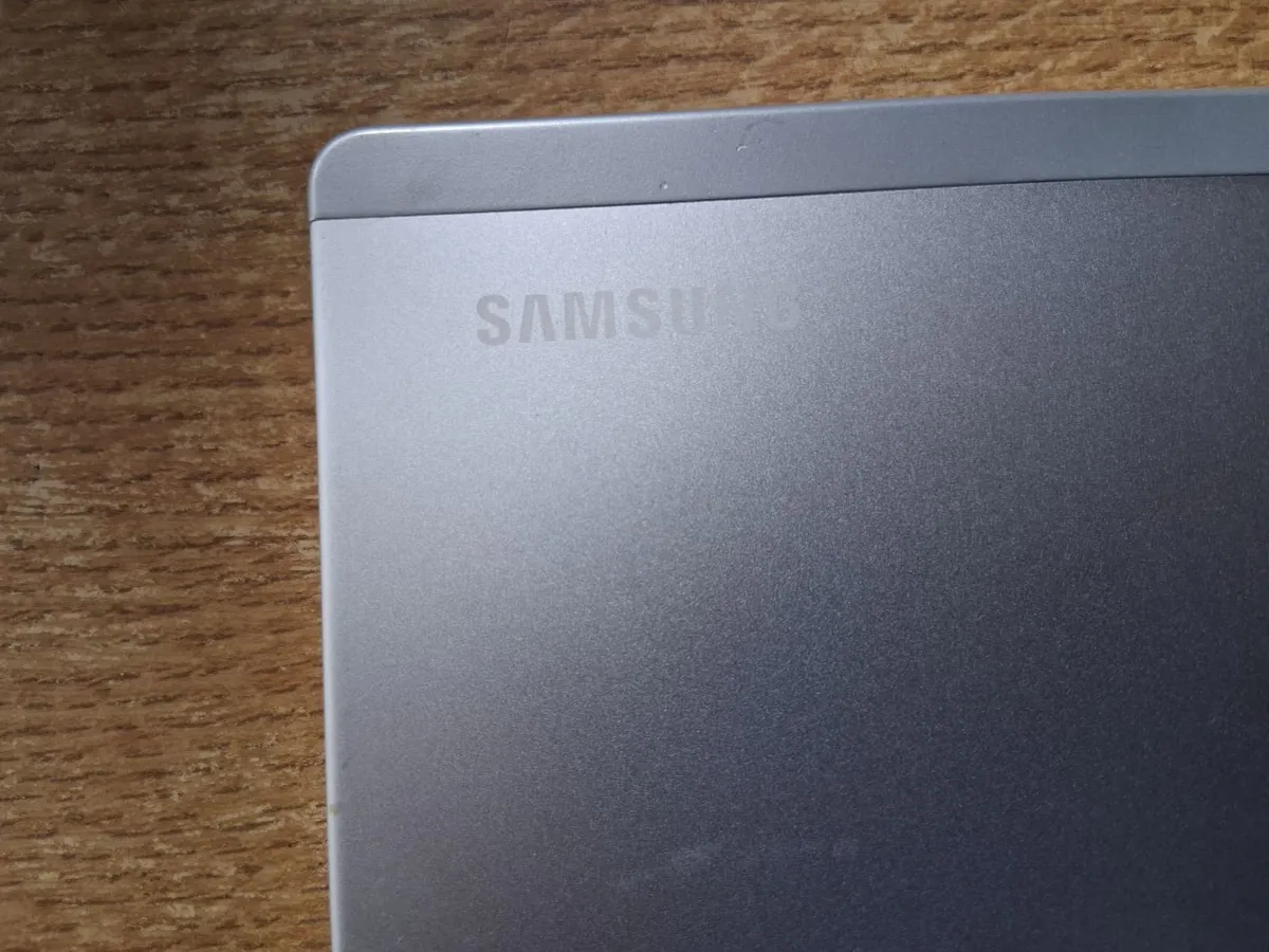 Samsung tablet  and a Huawei  tablet. - Image 3