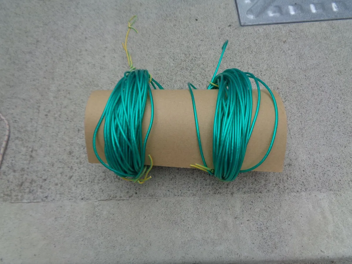 Green Plastic Clothes Line x 2 for Sale - Image 3