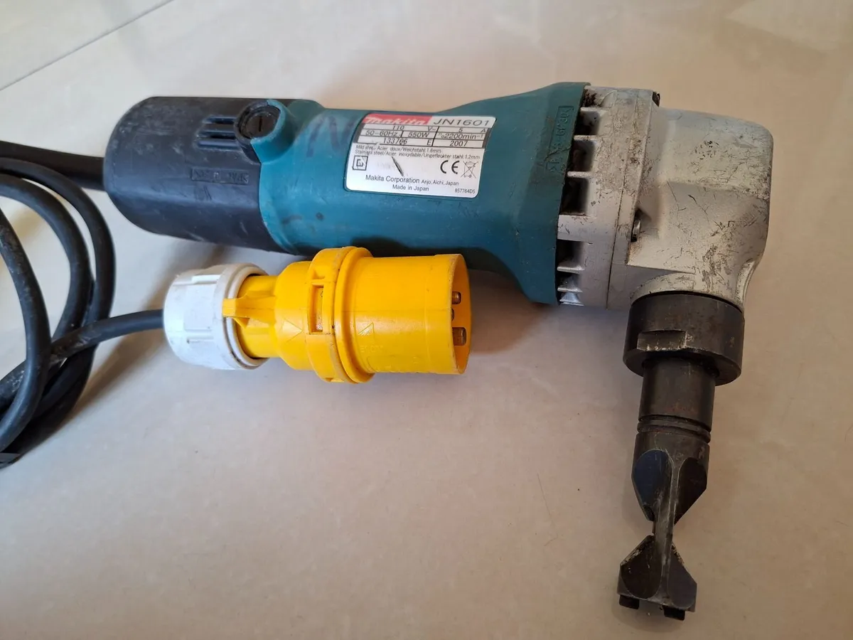 Makita Jn1601 Tin Nibblers 110v - Image 3
