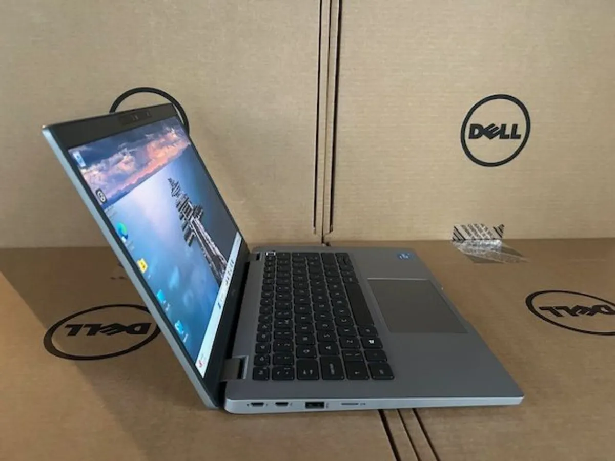 Dell Latitude Touch 5320 Ultrabook-16Gb-SSD-Win 11 - Image 1