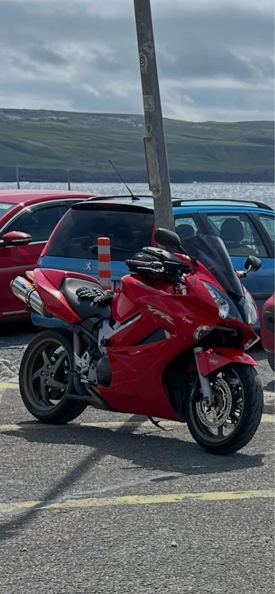 Honda VFR800 vtec - Image 3