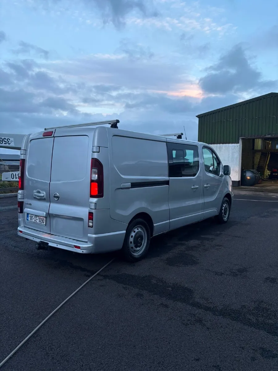 Nissan NV300 Crew Cab - Image 3