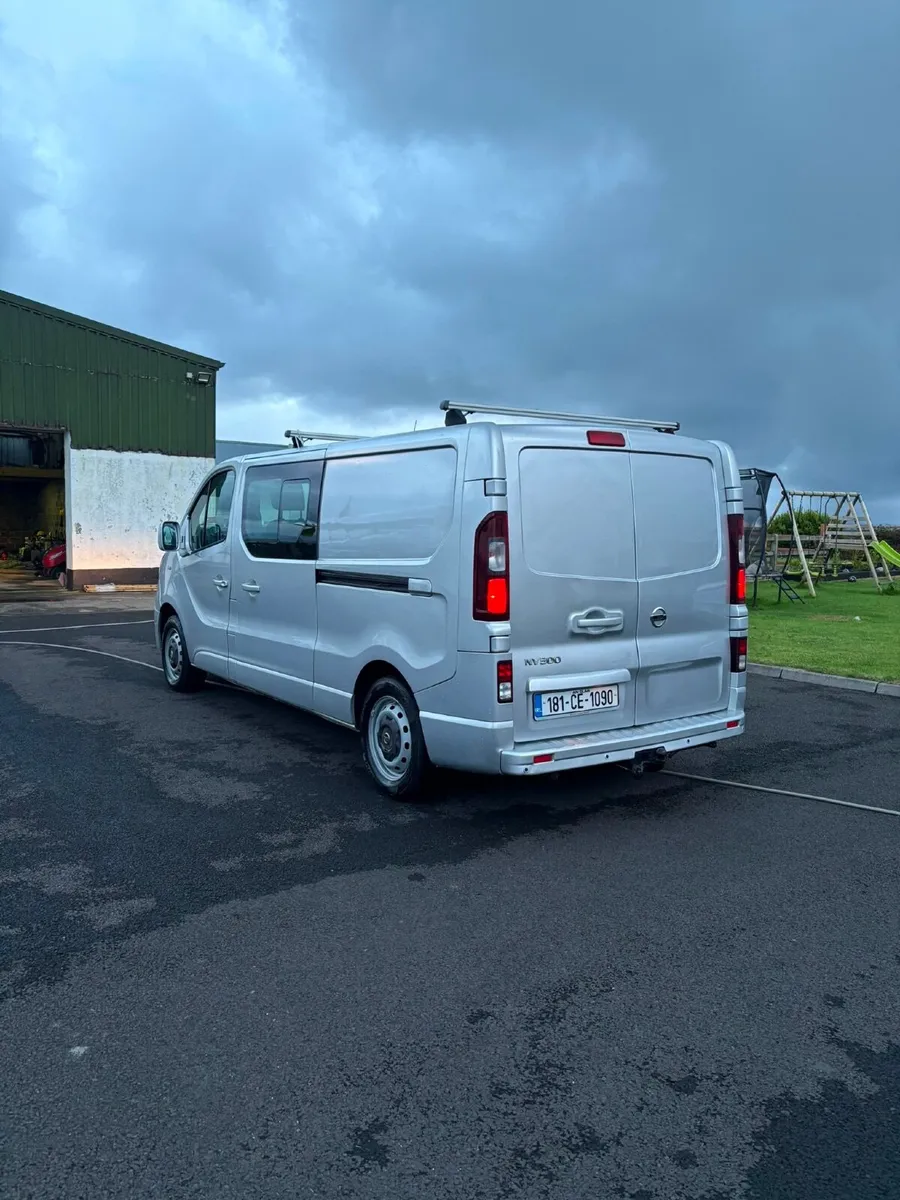 Nissan NV300 Crew Cab - Image 4