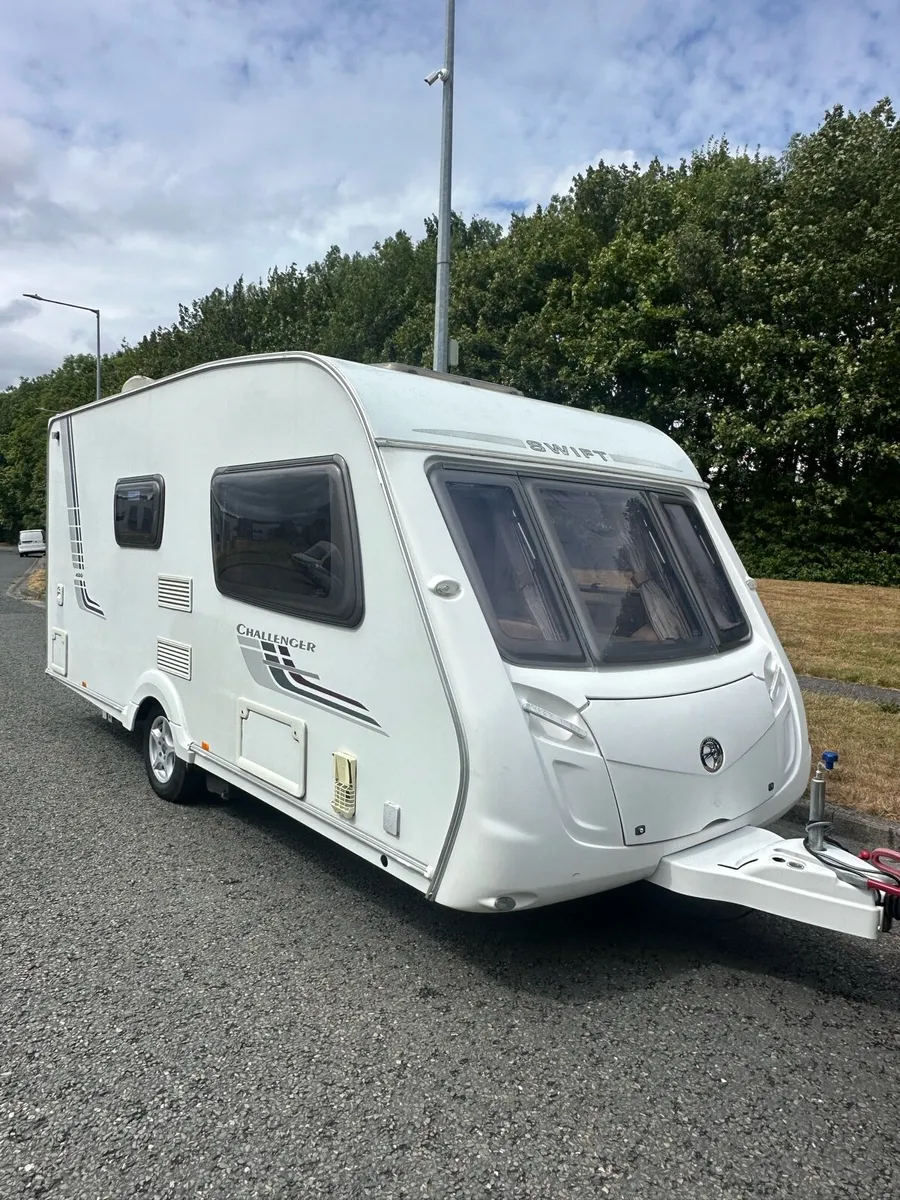 2012 Swift challenger 480 2 berth - Image 1