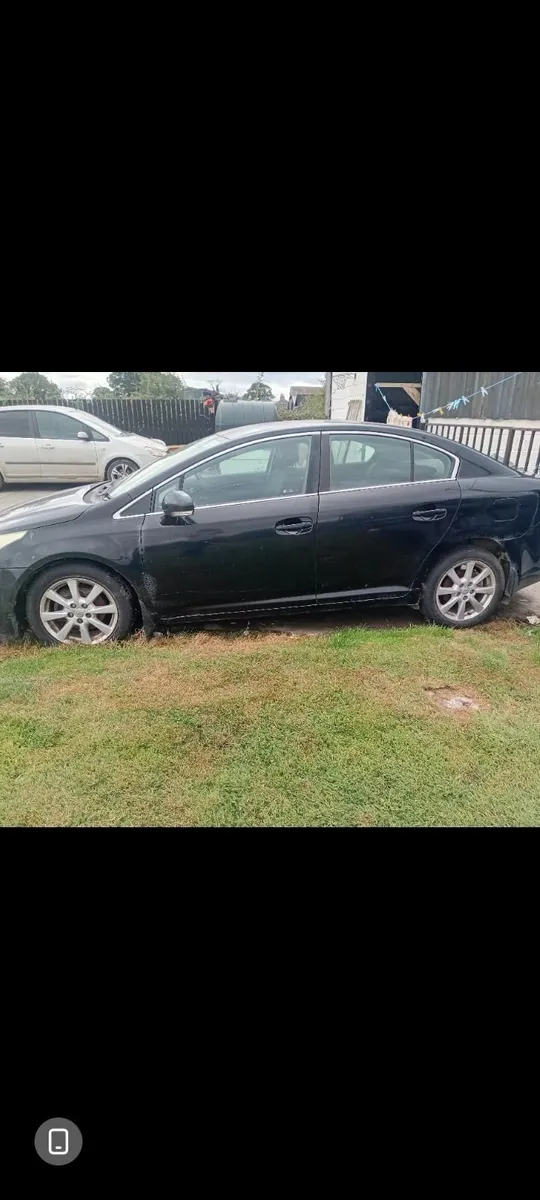 2009 Toyota Avensis 2.0 D-4D Saloon 126bhp - Image 2