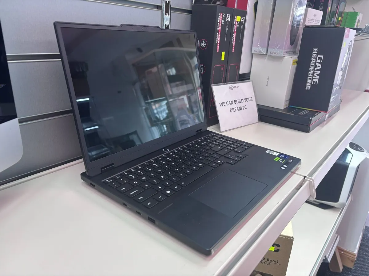 Lenovo Legion 5 15IAX10 Intel Ultra 7 255HX Nvidia - Image 2