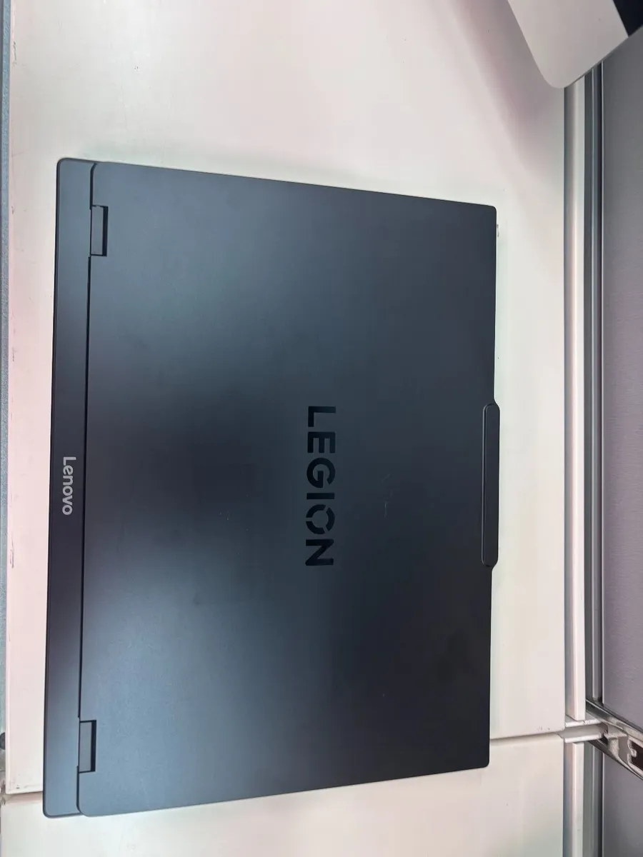 Lenovo Legion 5 15IAX10 Intel Ultra 7 255HX Nvidia - Image 3