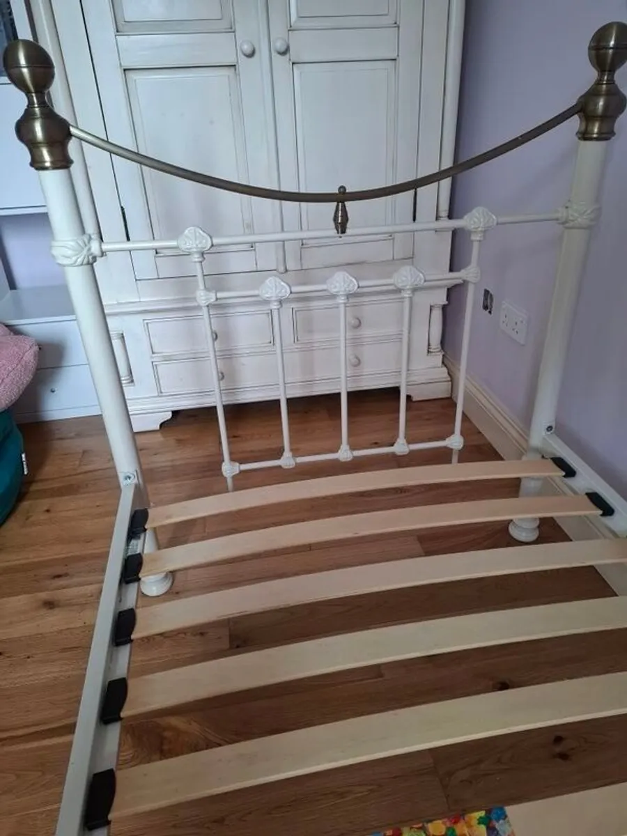 Julian Bowen Ivory Single Metal Bed Frame - Image 4