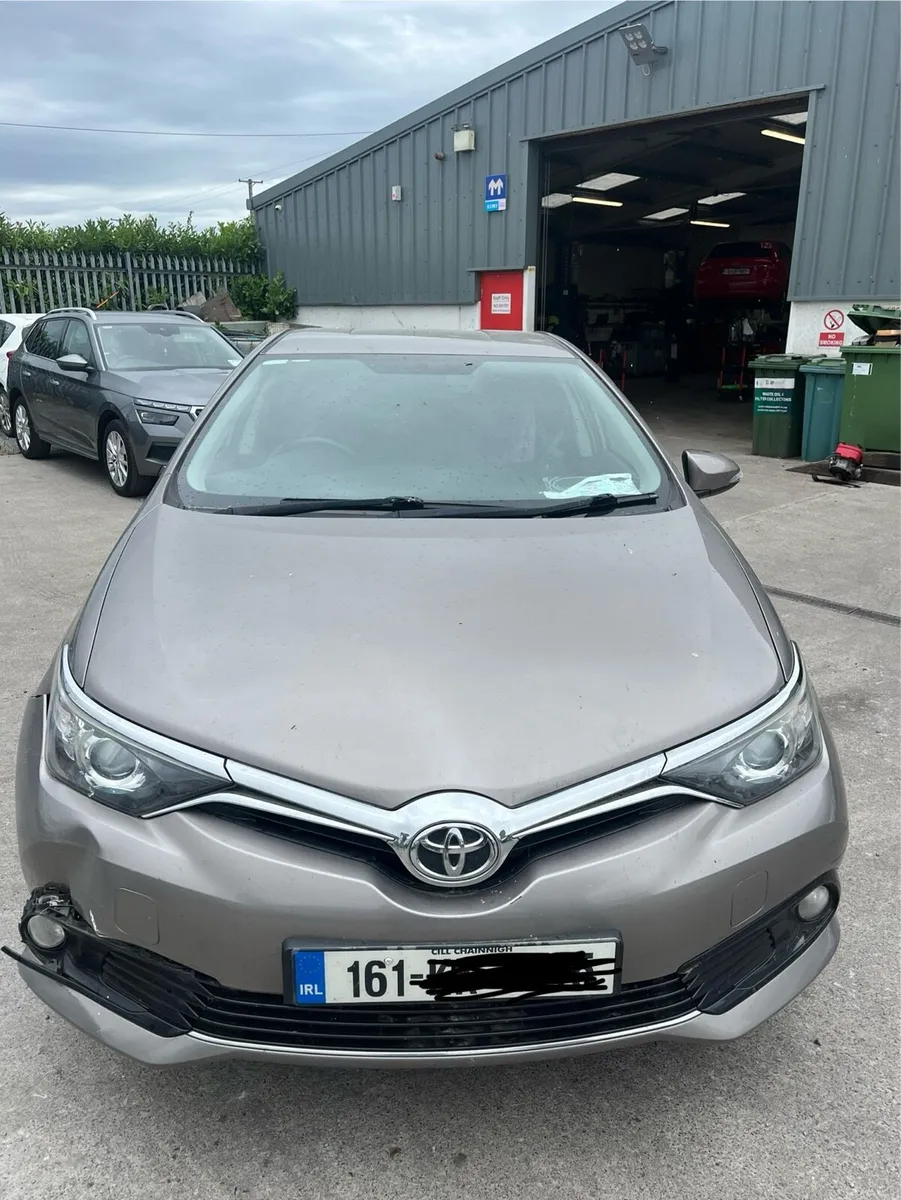 2016 Toyota Auris 1.4 Diesel - Image 2