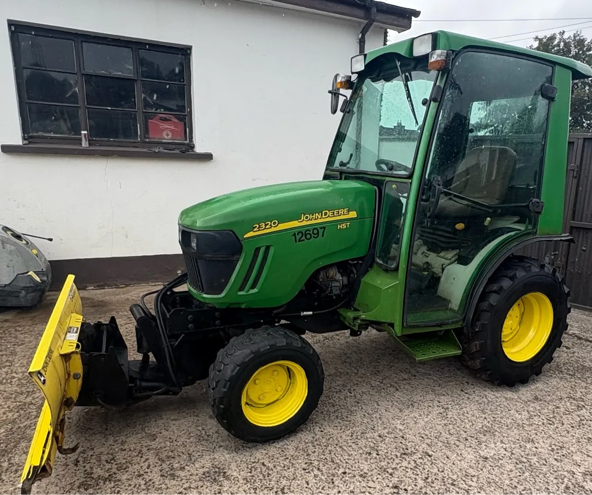 John Deere 2320 Tractor Road Registered - Image 1