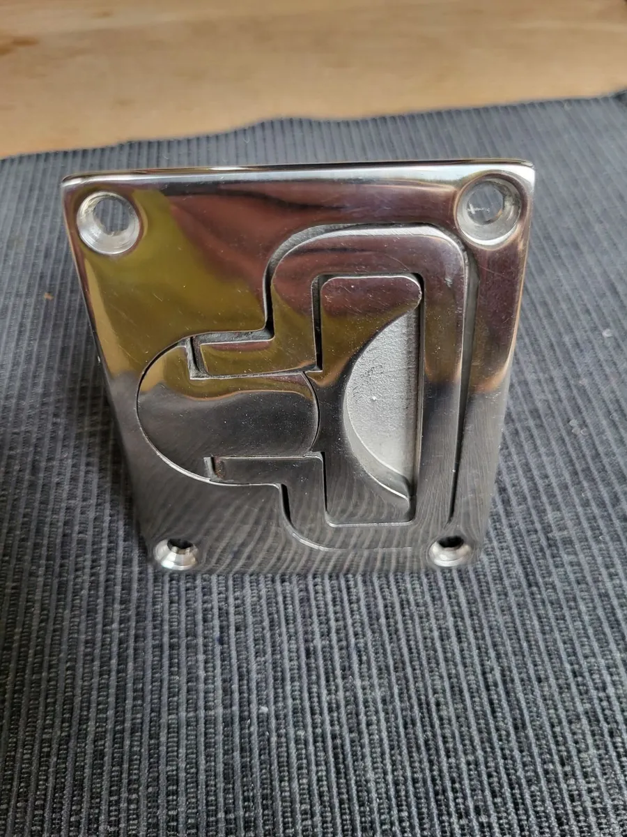 Flush mount floor locks (qty. 6) - Image 2