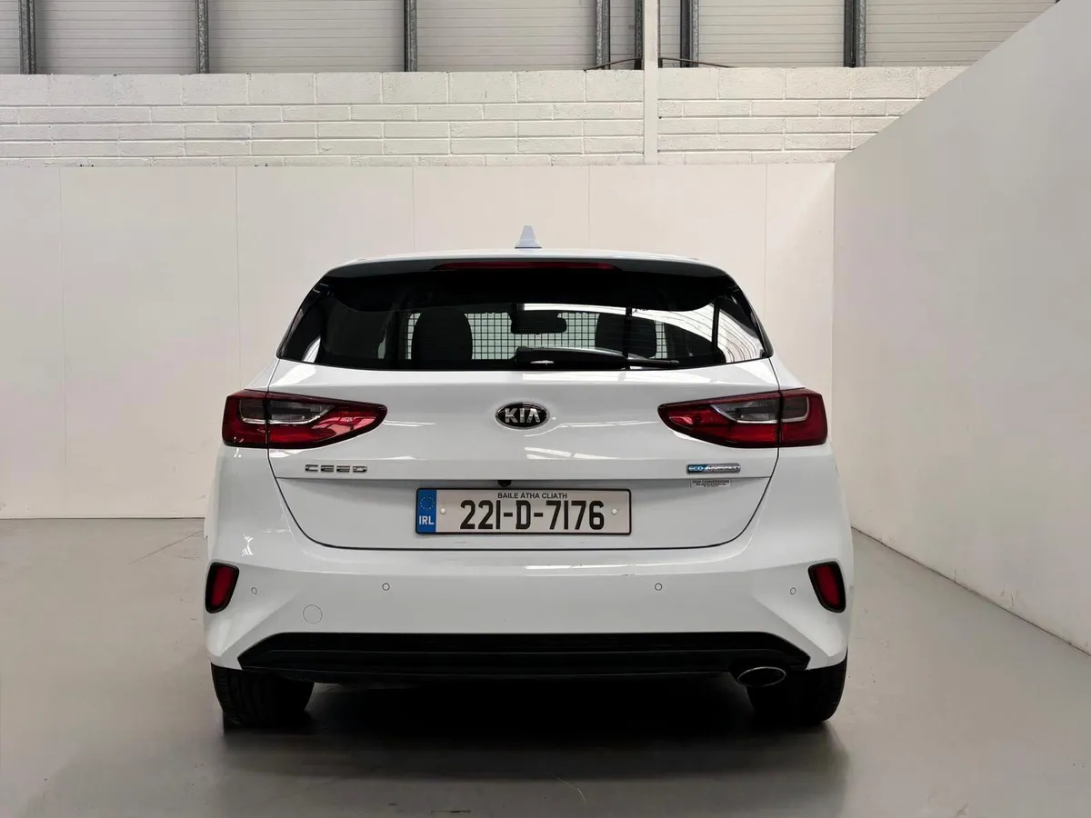 2022 Kia Ceed Van - Image 4