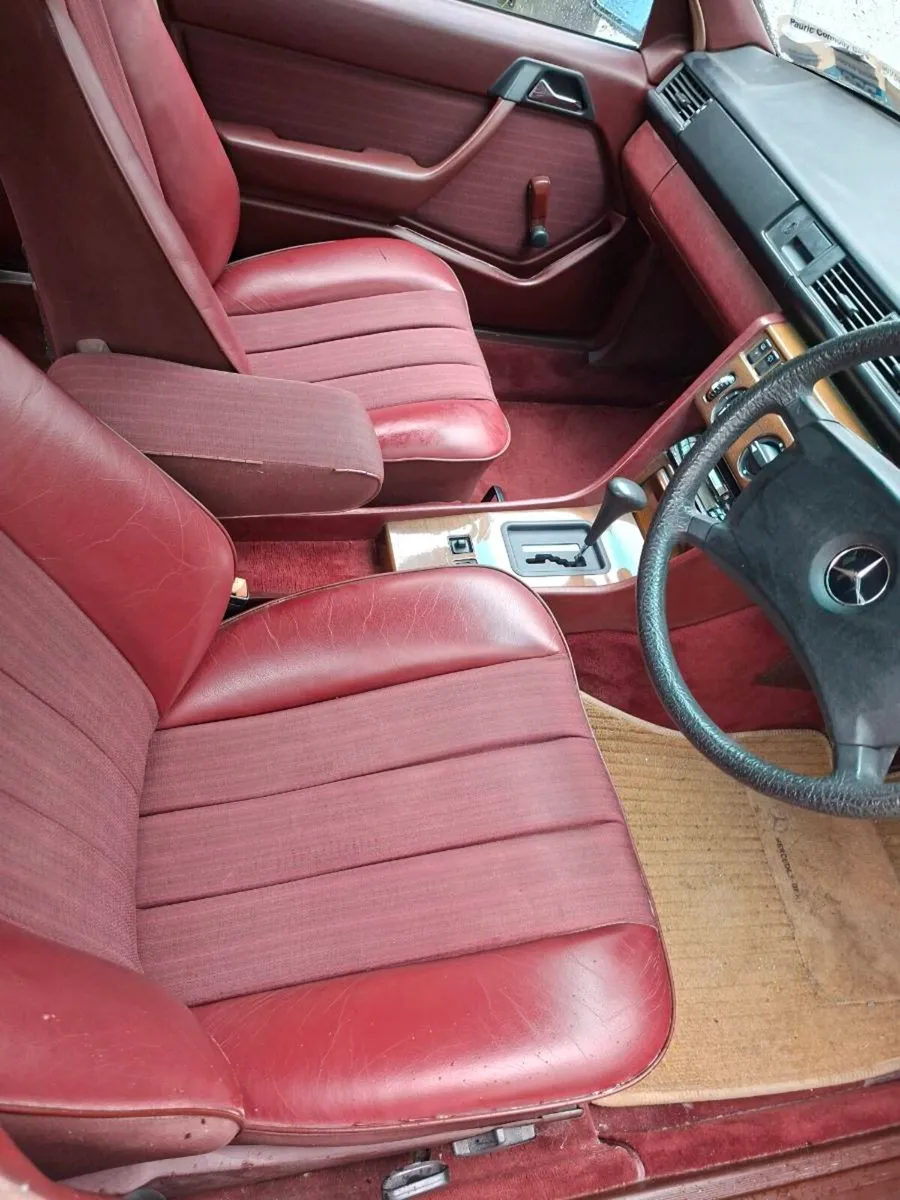 Mercedes 250 td - Image 4