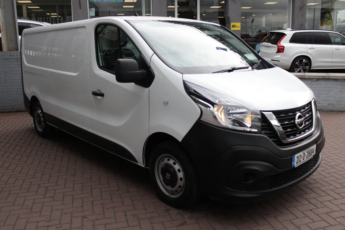 2021 NISSAN NV300 3 SEATER MANUAL - Image 2