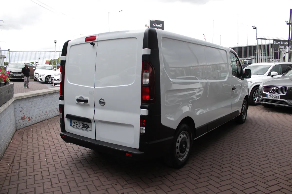2021 NISSAN NV300 3 SEATER MANUAL - Image 4