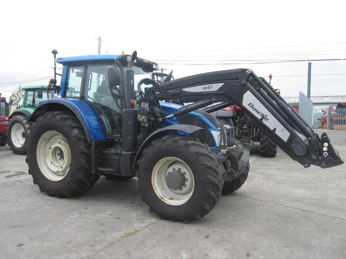VALTRA N163 VERSU & QUICKE Q65 LOADER...5000 HRS. - Image 3