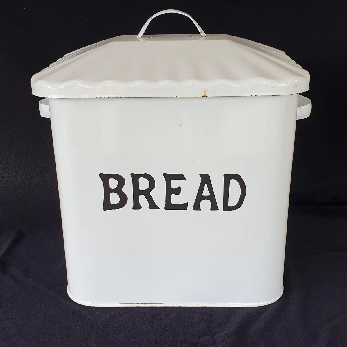 Bread bin white enamel vintage farmhouse - Image 1