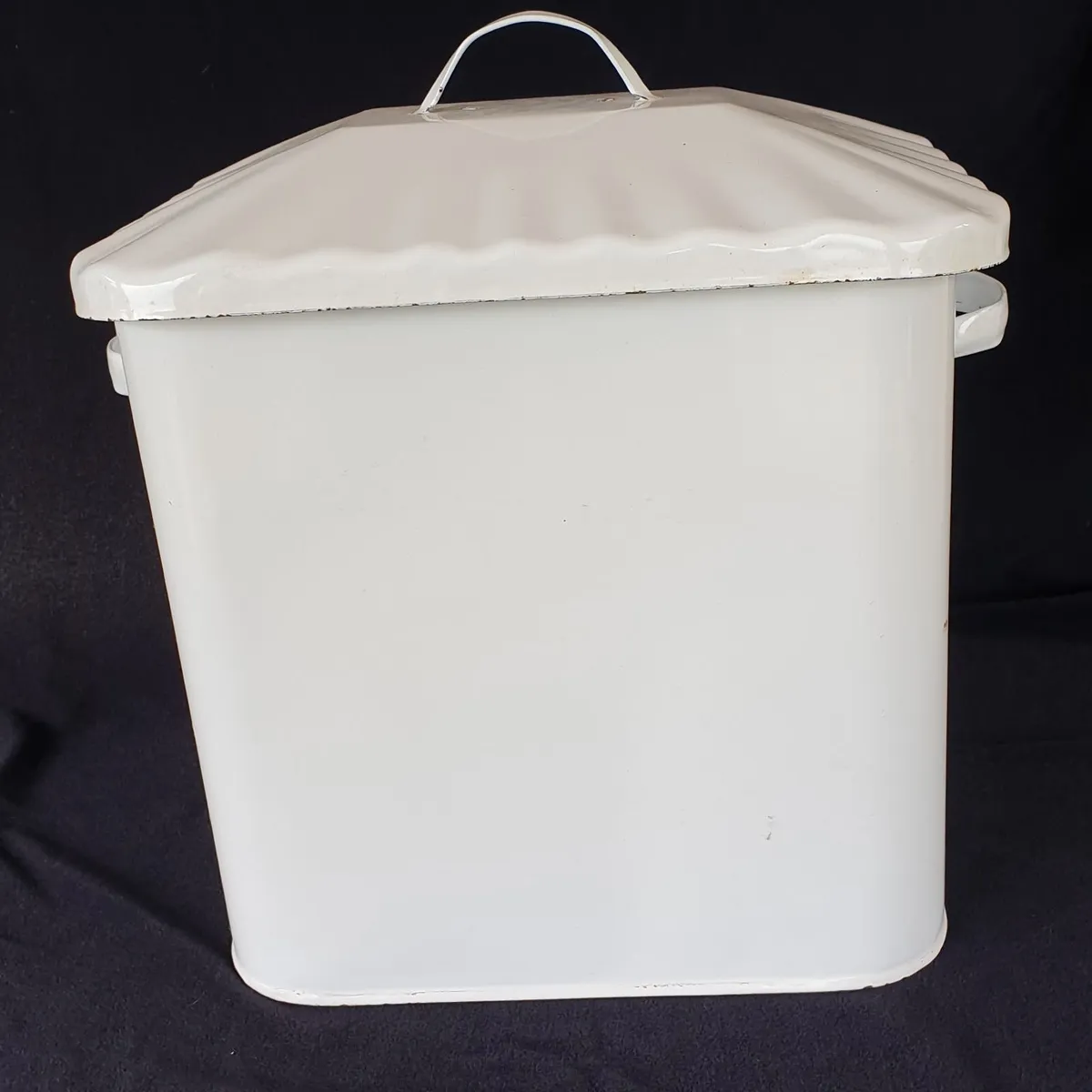 Bread bin white enamel vintage farmhouse - Image 3