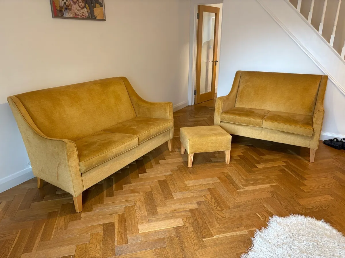 Couch - Image 1