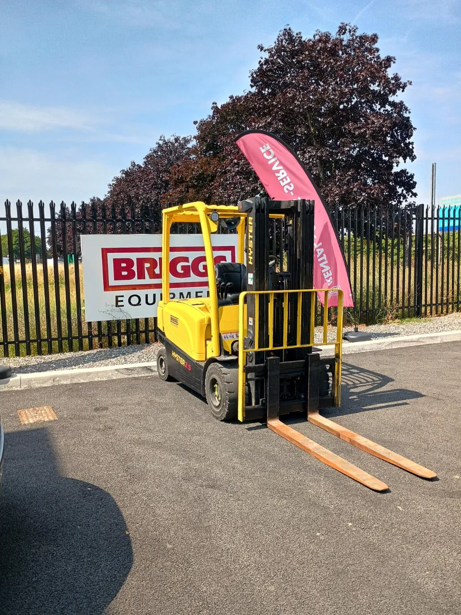 [03]  Hyster J3.5XN Forklift  (Galway Depot) - Image 4