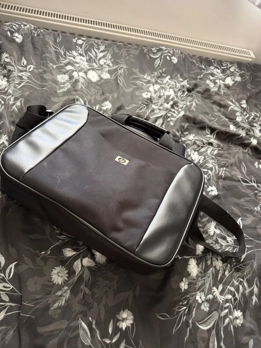 Laptop Dell Inspiron 15 3000 - Image 4