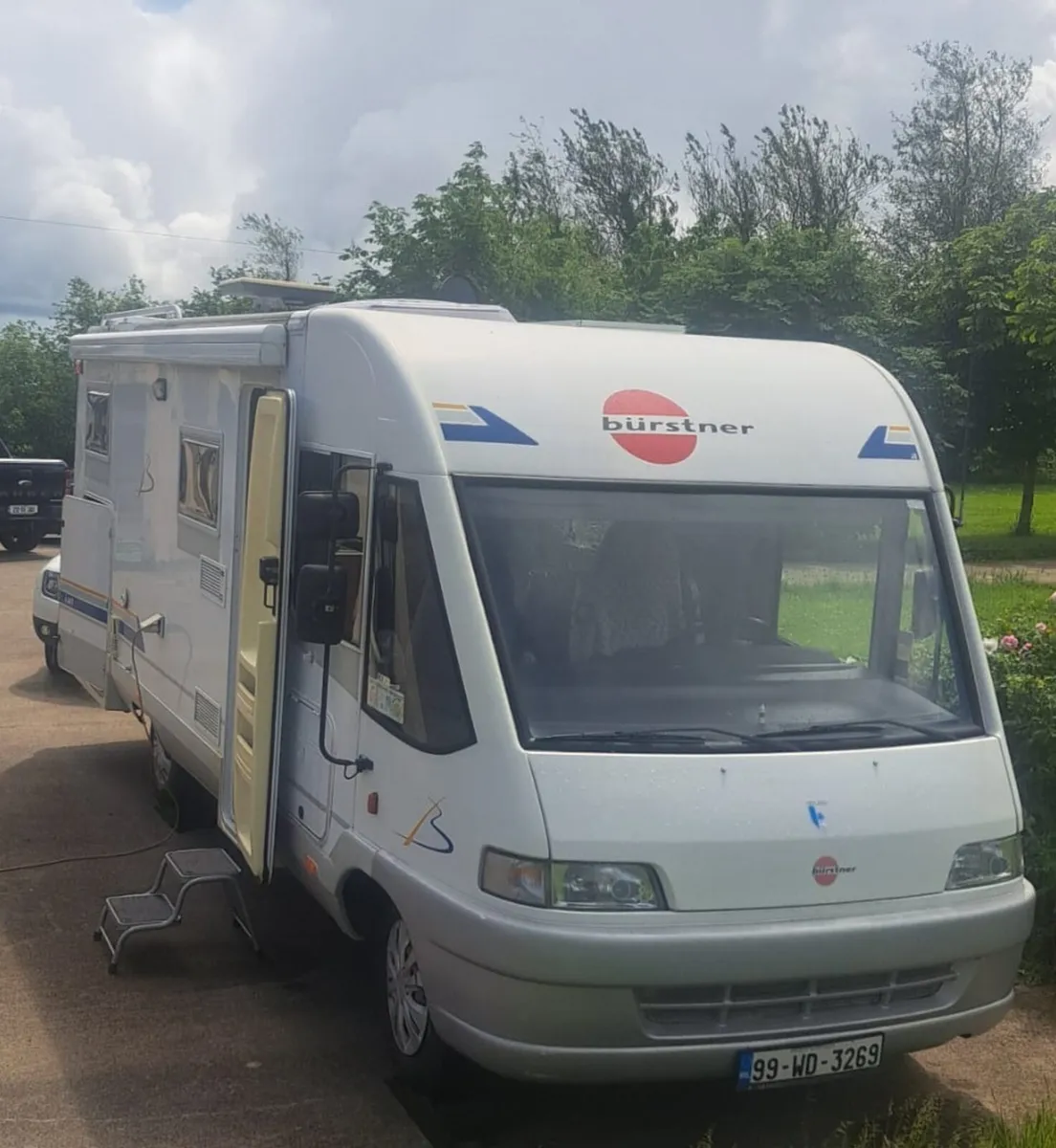 Camper Van - Image 1