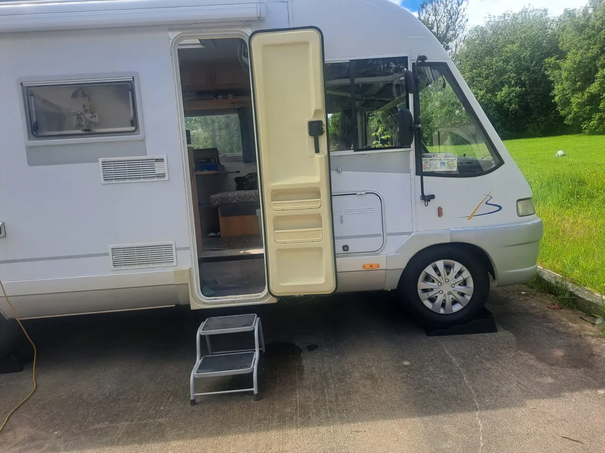 Camper Van - Image 2