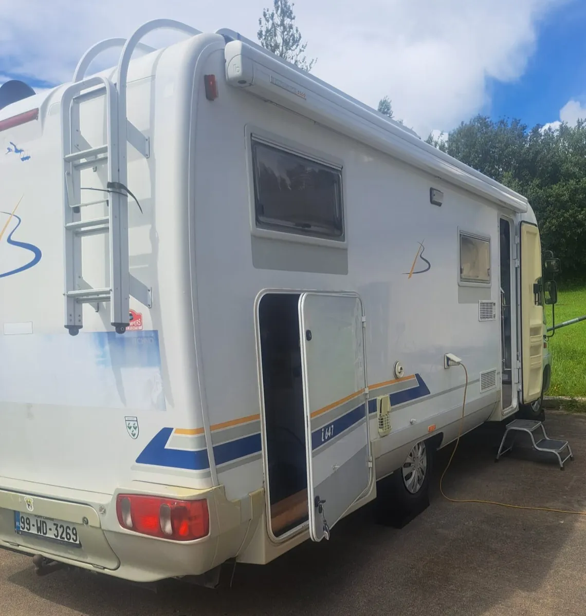 Camper Van - Image 3