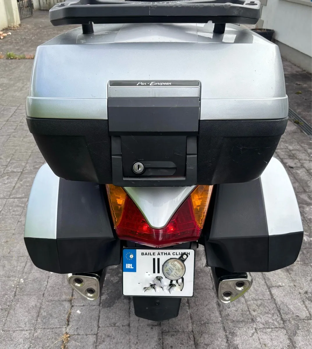 2011 Honda ST1300 Pan European - Image 4