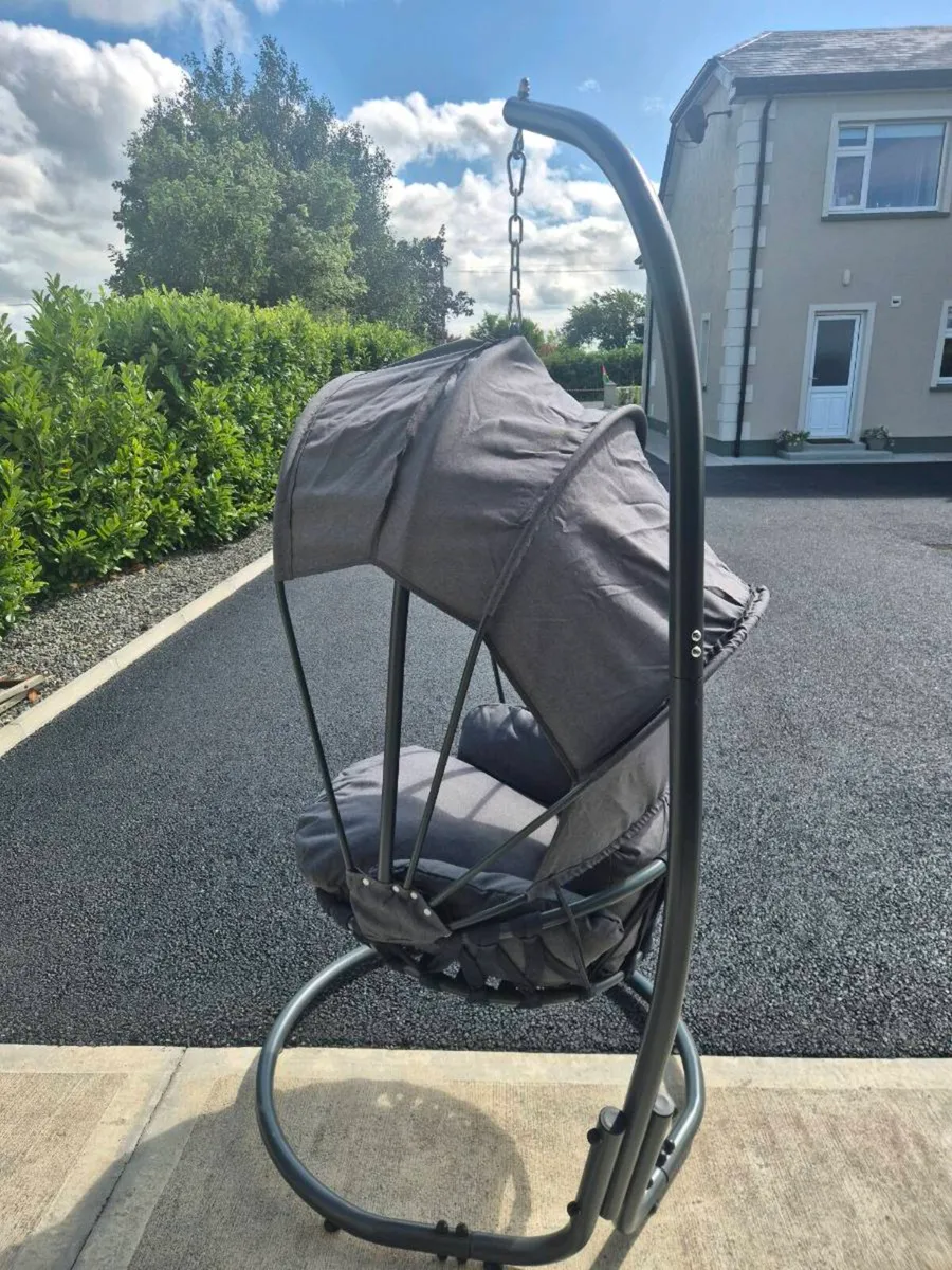 Egg chair - Image 4