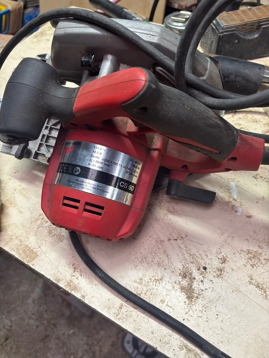Milwaukee 110 circular saw