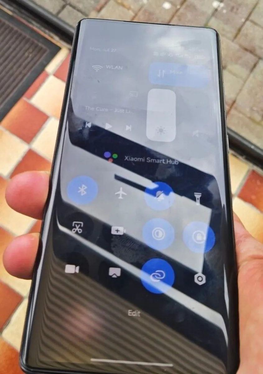Xiaomi mix 4 - Image 2