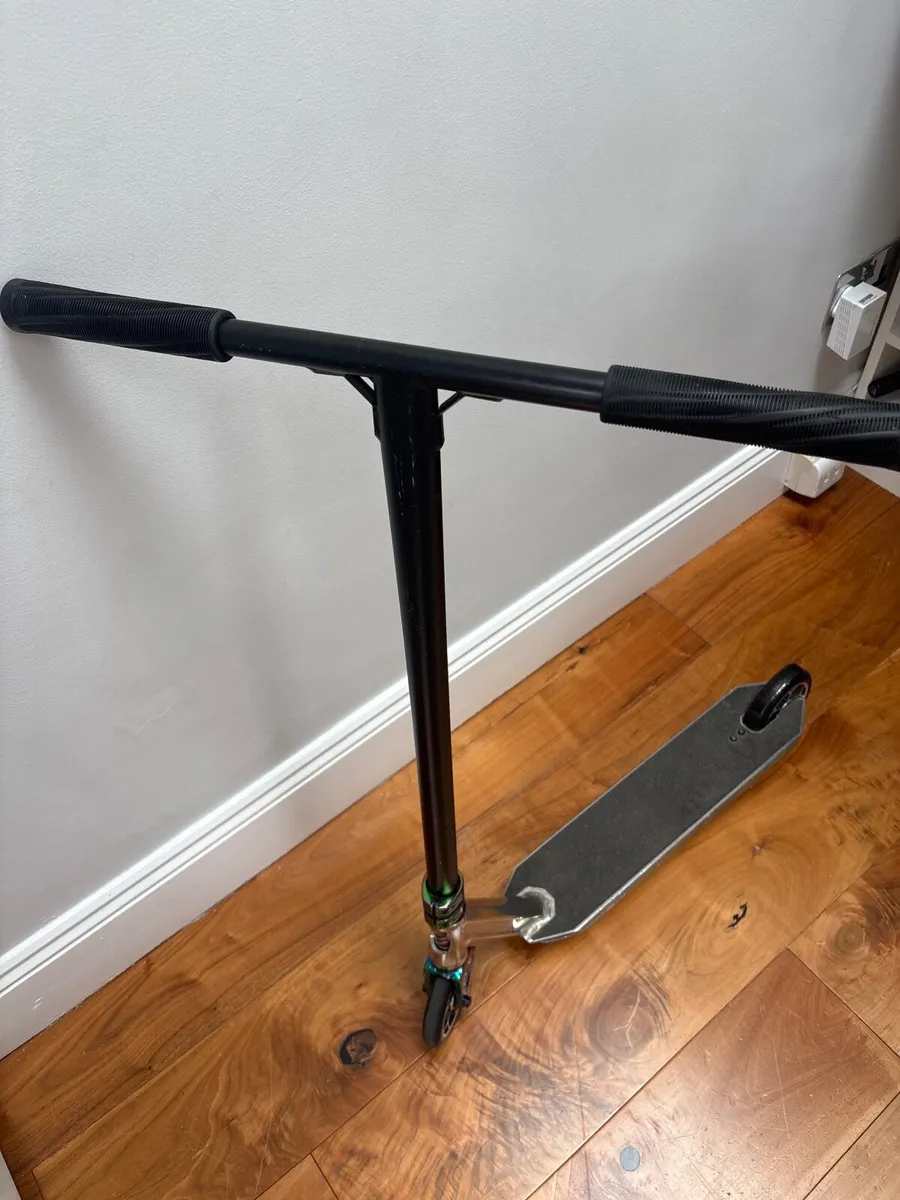 Stunt Scooter - Image 2