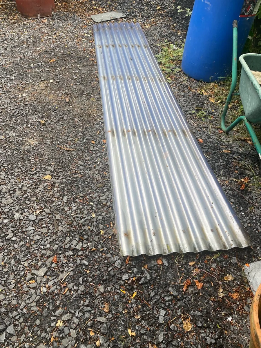 Corrugated perspex - Image 2