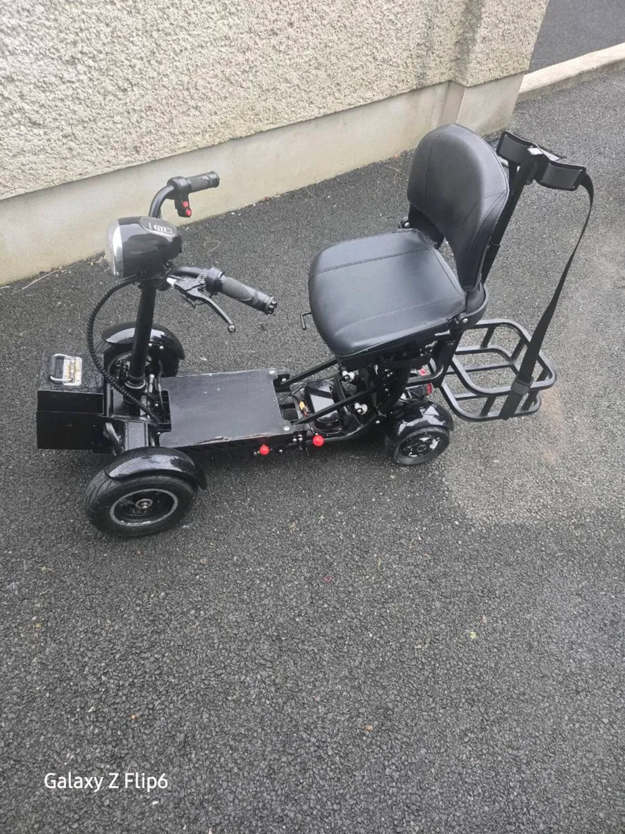 MOBILITY SCOOTER - Image 4