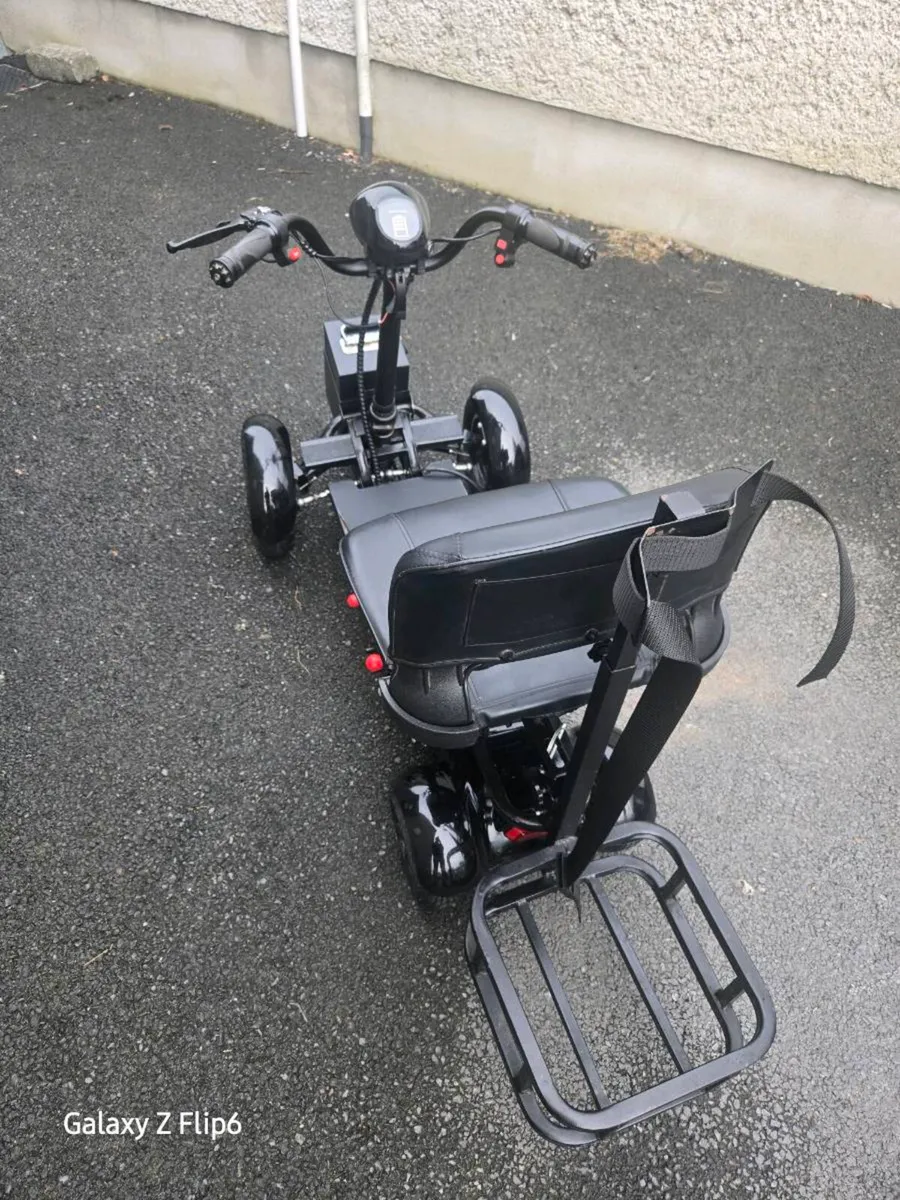 MOBILITY SCOOTER - Image 3