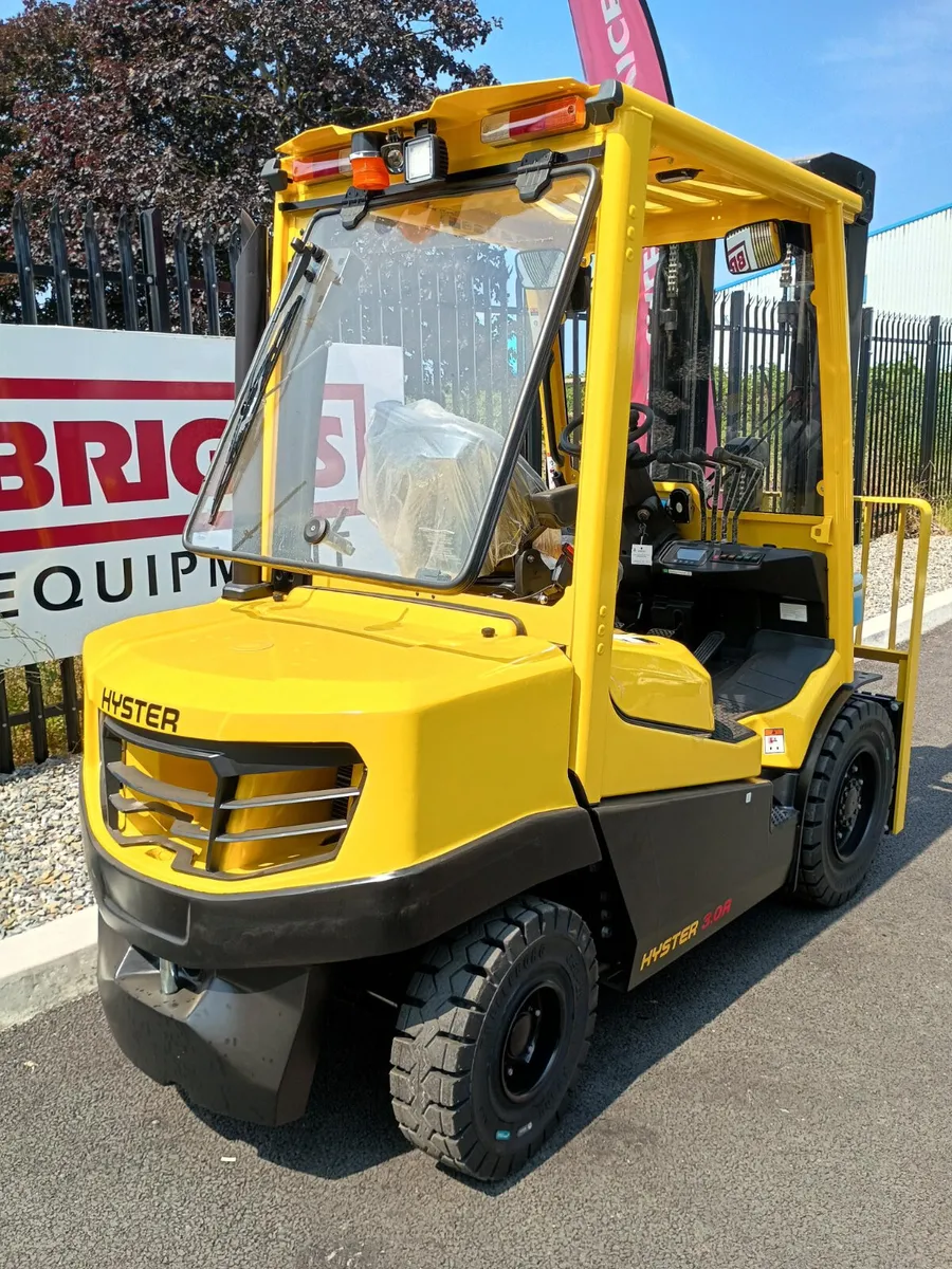 [03] Hyster H3.0A Forklift (Dublin Depot) - Image 3